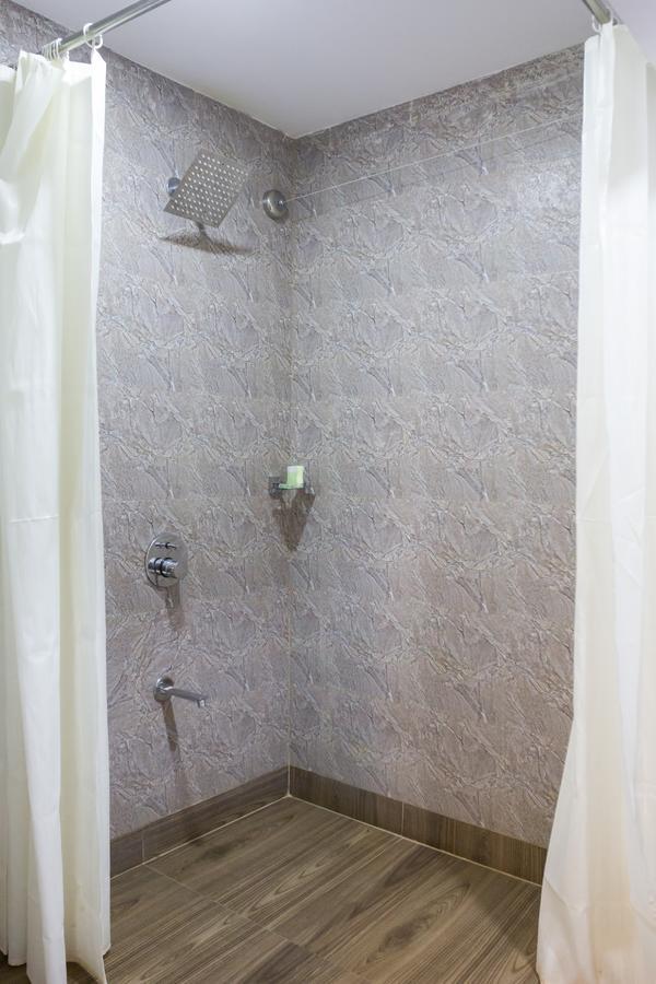 Hotel Spencer Thane Esterno foto